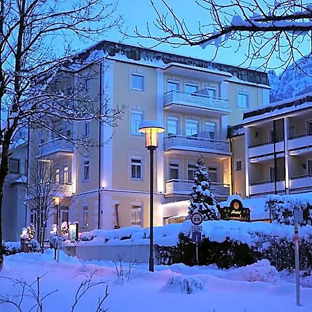 Alpenstadthotels فندق 4*